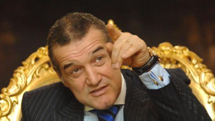 Steaua Bükreş Başkanı Becali'den Kadın Futbolu 'Şeytan İşi' Açıklaması