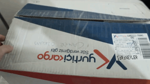 Yeni Yıla KizlarSoruyor Hediyeleri İle Giriyoruz! KizlarSoruyor'un Yeni Yılda Fenomenlere Yaptığı Jesti Görmek İster misiniz?