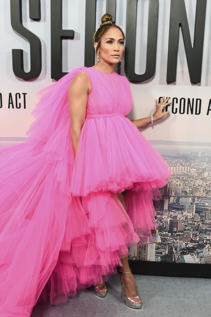 Yaşı 49, Tarzı 19: Jennifer Lopez'in 2018 Stilini İnceliyorum!