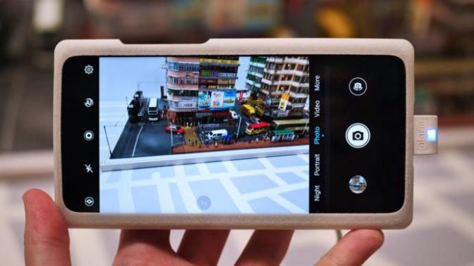 Apple Ve Samsung Gibi Dev Markaları Kalitesiyle Tokat Manyağı Yapacak, Dünyanın En Harika Telefonu: Honor View 20