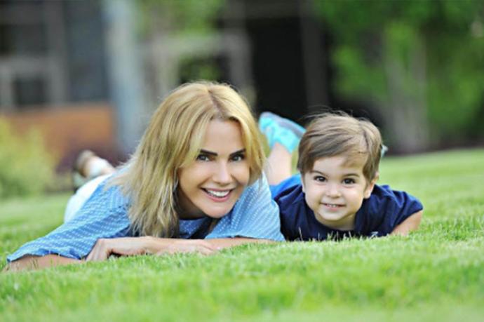 Ece Erken ve oğlu Eymen :)