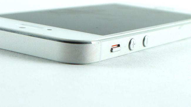 iPhone'un yanında bulunan sessiz düğmesi, ilk iPhone'dan bu yana vardır