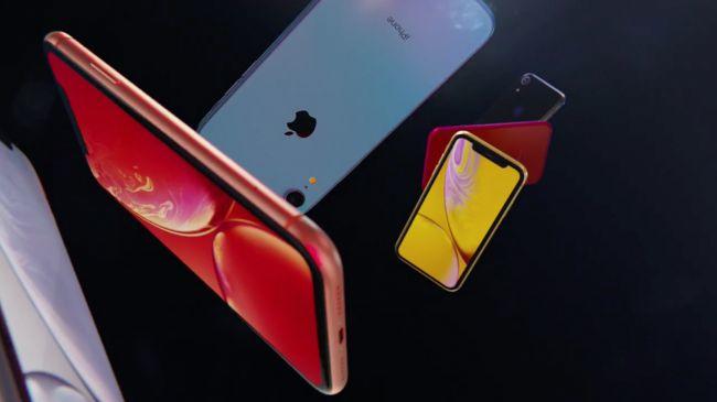 iPhone XR LCD ekrana sahip