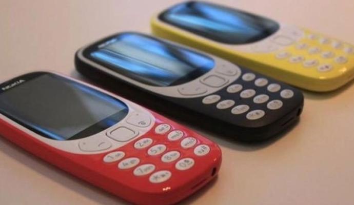 Akıllı Telefon Bağımlılığına Karşı Eski Tip Telefonlar Çoğalıyor!