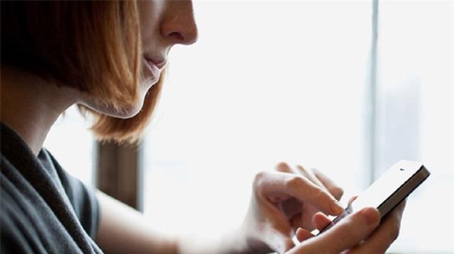Akıllı Telefon Bağımlılığına Karşı Eski Tip Telefonlar Çoğalıyor!