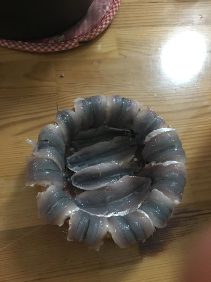 Karadeniz Rüzgarı Mutfaklarımızı Şenlendirsin Diyenler Buraya: Hamsili Pilav Tarifi