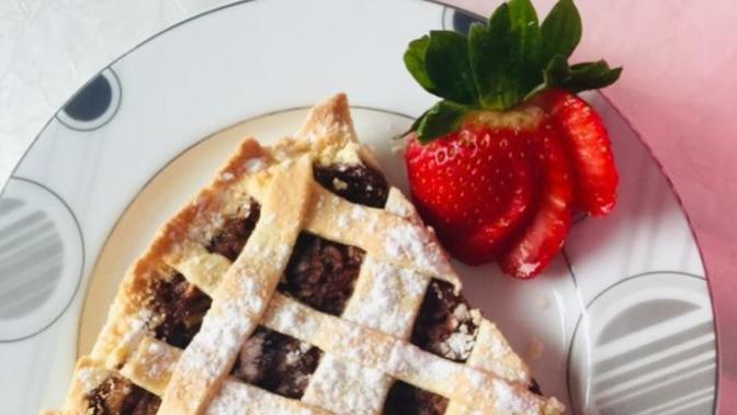Görüntüsüyle, Tadıyla Kendine Aşık Edecek Bir Tarifim Var: Elmalı Tart!