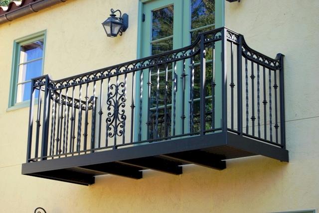 balkon demirleri