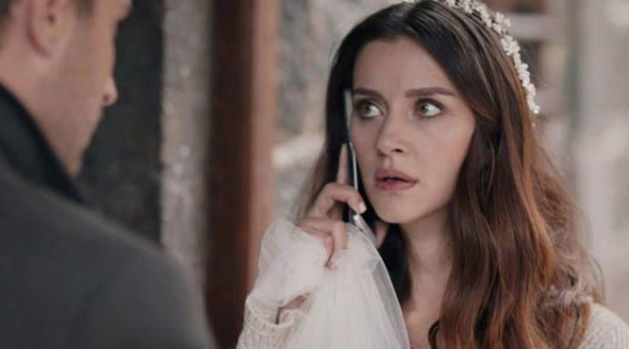 İrem Helvacıoğlu