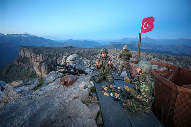 Mehmetçik’ten ilk iftar, Özkan Bilgin