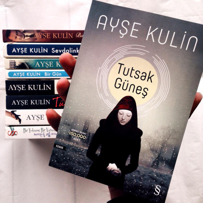 Okurlarının Çoğunluğu Kadınlar Olan Kitap ve Yazarlar