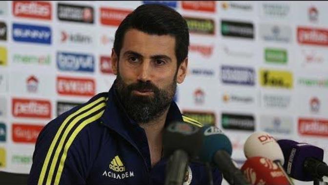 Volkan Demirel Özür Diledi! Gözyaşlarını Zor Tuttu!