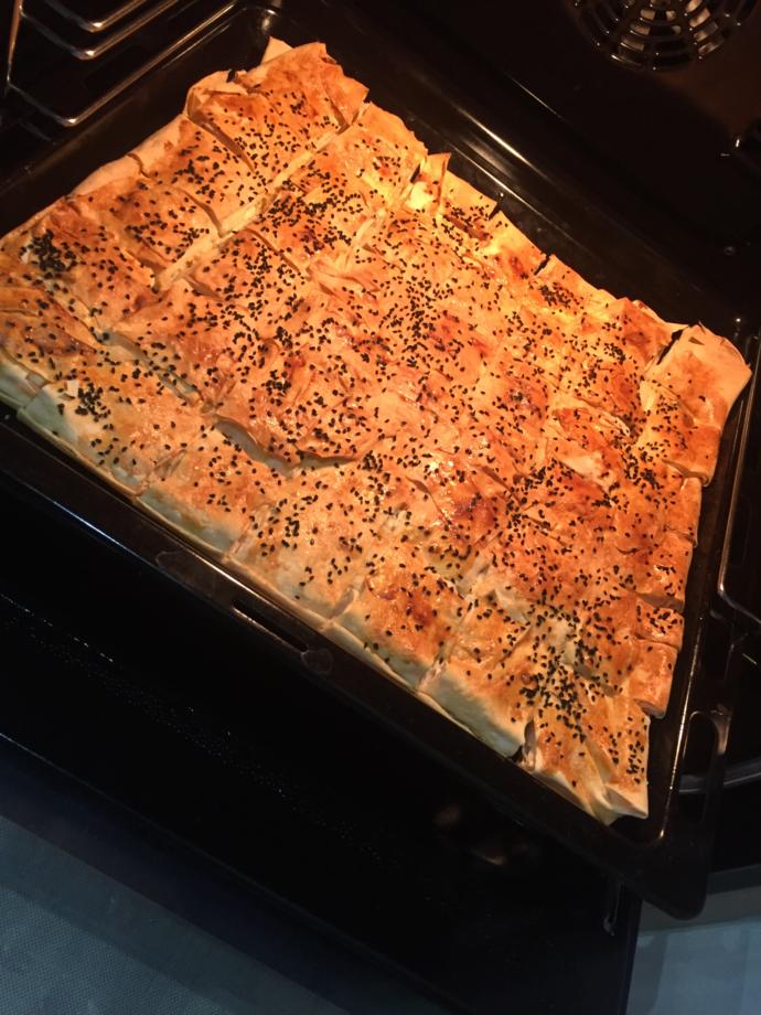 Hem Çıtır Çıtır Hem de Doyurucu Bir Tarif: Peynirli Börek 💕