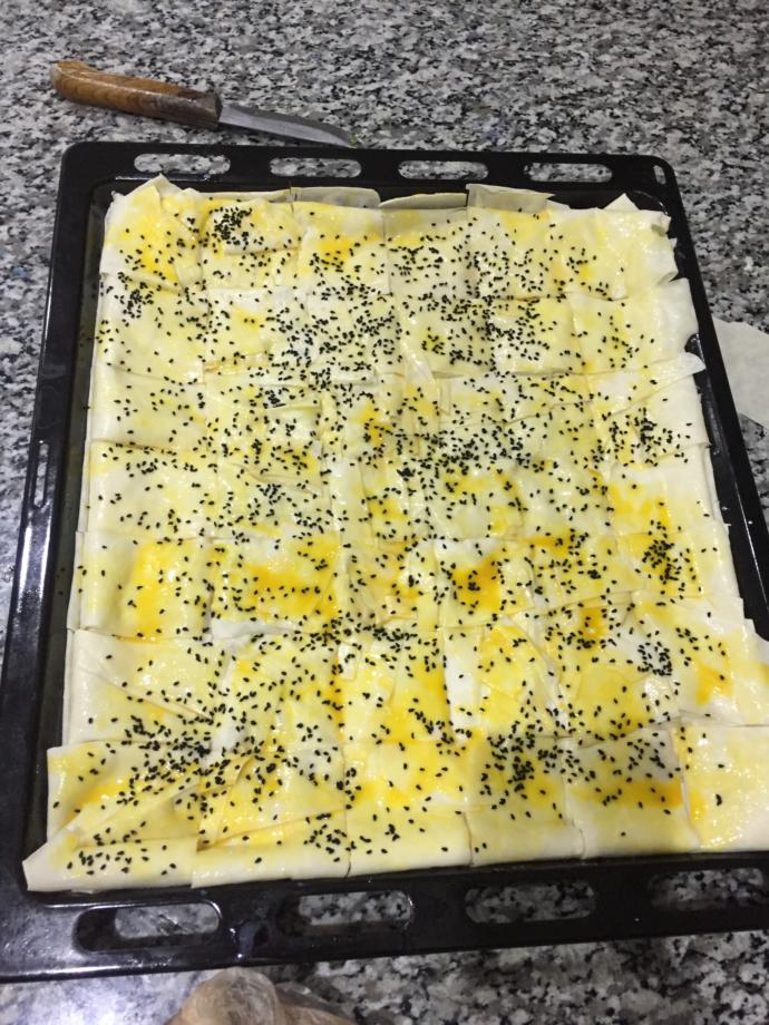 Hem Çıtır Çıtır Hem de Doyurucu Bir Tarif: Peynirli Börek 💕