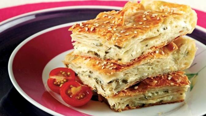 Hem Çıtır Çıtır Hem de Doyurucu Bir Tarif: Peynirli Börek 💕