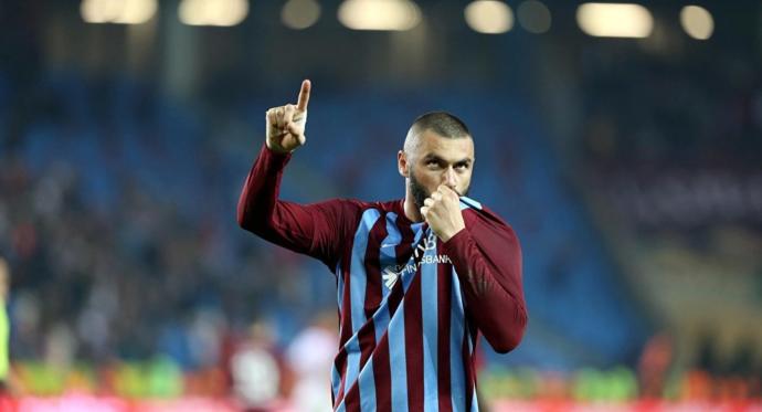 Oyuncu Zafer Algöz'den Beşiktaş'a Transfer Olan Burak Yılmaz Tepkisi