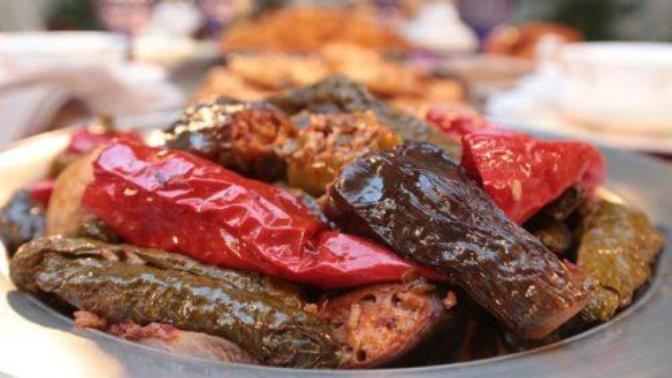 Tadı Damaklarda Kalan Mis gibi “Rengarenk Kuru Dolma” Nasıl Yapılır?