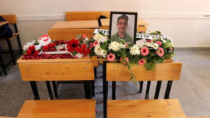Kayseri'de Köpeklerin Öldürdüğü Mehmet Özer'in Sırası Çiçeklerle Donatıldı