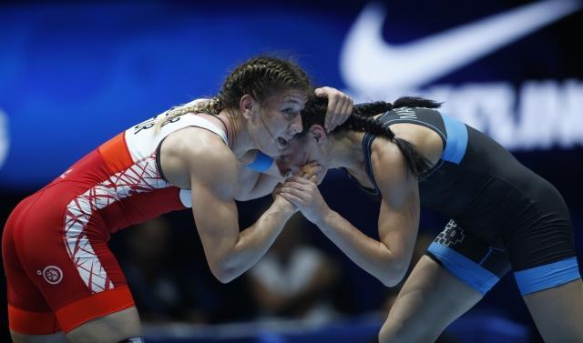 Hayalleri İçin Savaşıp Tarihi Başarılara İmza Atan 2 Kadın Sporcu