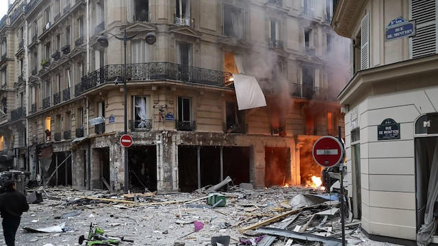Paris'te Patlama! 4 Kişi Hayatını Kaybetti