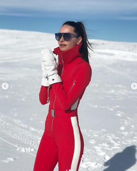 Yasemin Özilhan Yine Çok Şık