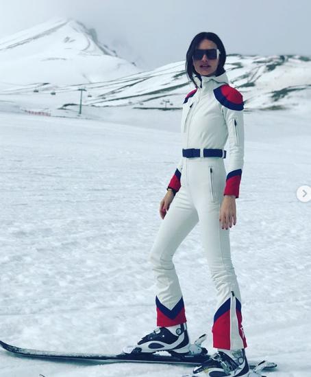 Yasemin Özilhan Yine Çok Şık