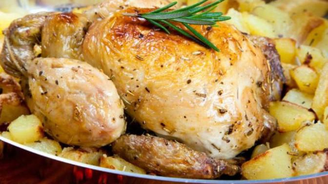 Baharatların Aroması İle Çeşnilenen, Fırında “Tavuklu Patates” Tarifi!