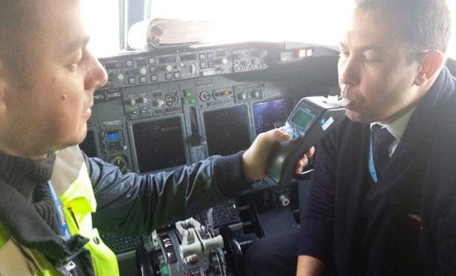 Pilotlara Alkol Testi Yapılmaya Başlandı