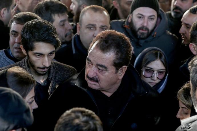İbrahim Tatlıses Annesi Leyla Tatlı'yı Gözyaşları İçinde Son Yolculuğuna Uğurladı