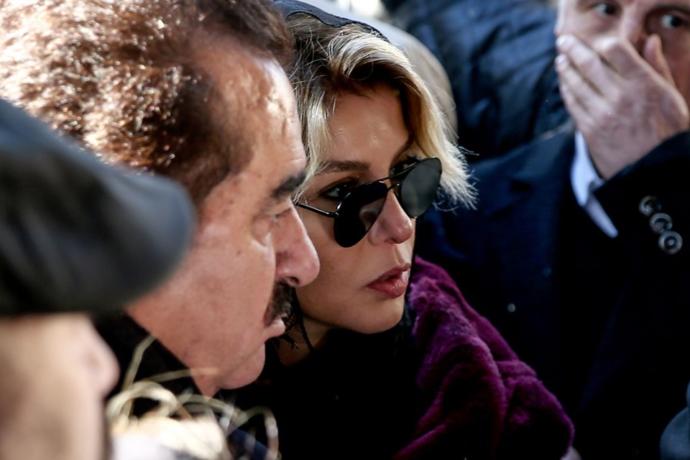 İbrahim Tatlıses Annesi Leyla Tatlı'yı Gözyaşları İçinde Son Yolculuğuna Uğurladı