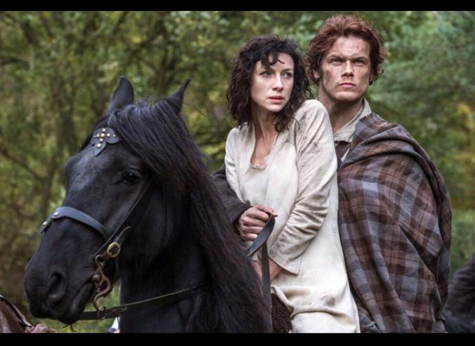 Şu Soğuk Günlerde İçinizi Kaynatacak Bir Dizi Önerisi: “Outlander”