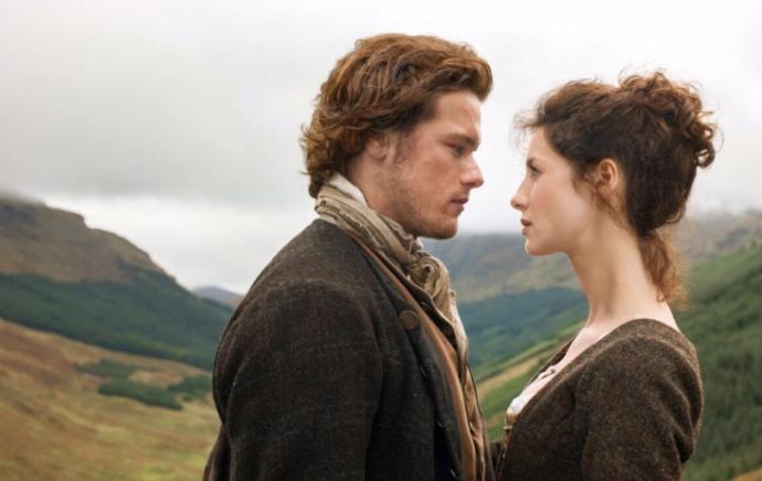 Şu Soğuk Günlerde İçinizi Kaynatacak Bir Dizi Önerisi: “Outlander”