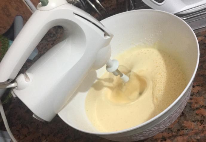 İçi Pudingli Üzeri Krem Şantili Nefis Kek Tarifim!