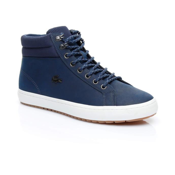 3- Şık duruşuyla büyüleyen lacivert sneaker
