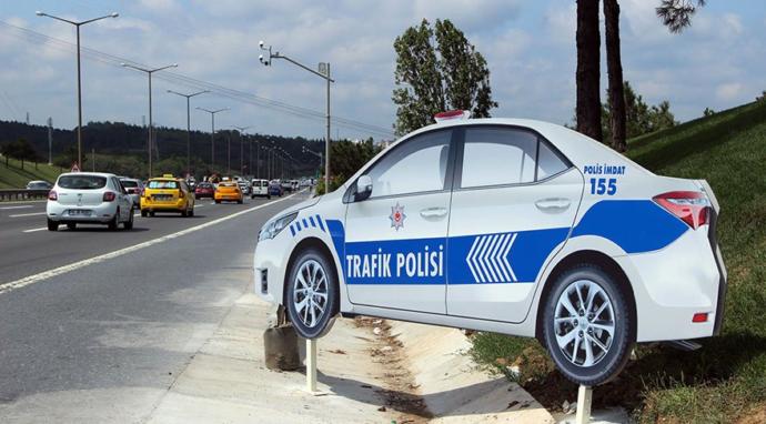 Maket Trafik Polisleri Geliyor