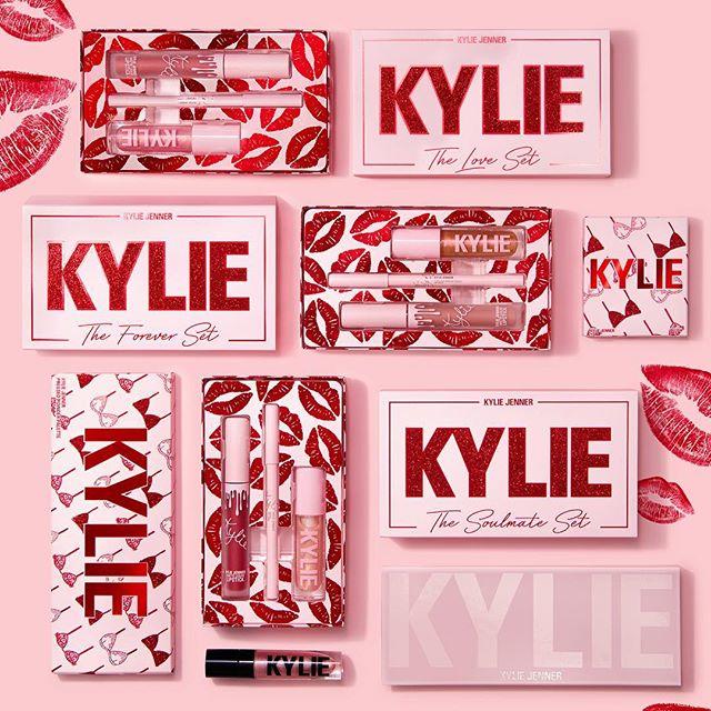 Kylie Jenner'dan 14 Şubat'a Özel Ürünler