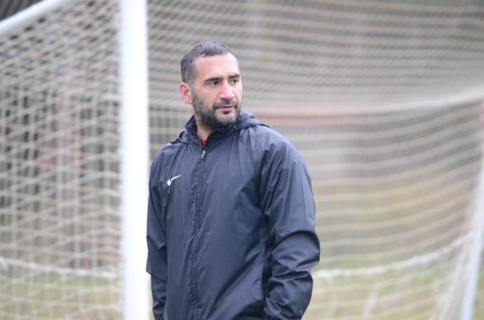 O Doğuştan Kaptan: Milli Takım ve Galatasarayın Efsane Futbolcusu, Aynı Zamanda Kaptanı Ümit Karan KizlarSoruyorda