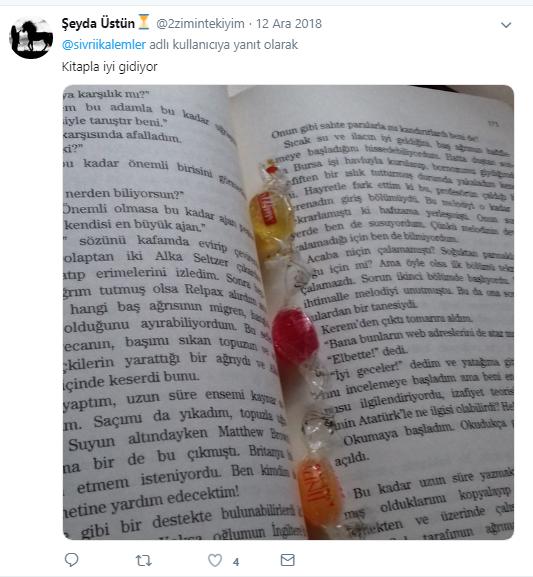 Twitter Kullanıcıları Kitap Ayracı Olarak Kullandıkları Şeyleri Paylaştı ve Ortaya İlginç Fikirler Çıktı!