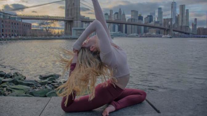 Regl Sancılarınızı Hafifletmenize Yarayacak Yoga Pozları!