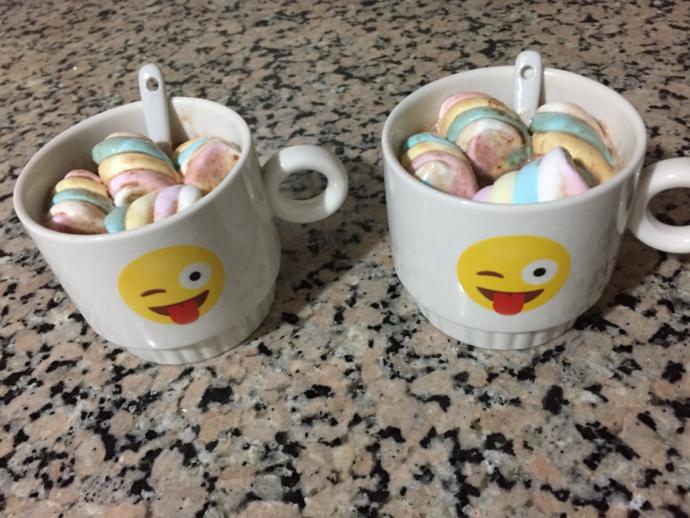 Soğuk Kış Günlerinde İçinizi Isıtacak Pratik Bir Tarif: Marshmallow'lu Sıcak Çikolata Tarifi