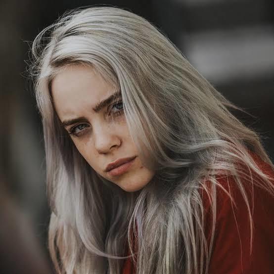 Geleceğin Lana Del Rey'i Olarak Gösterilen Şarkıcı: Billie Eilish!