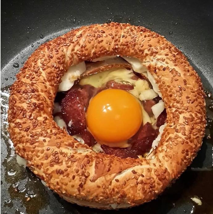Pazar Kahvaltısına Yakışır Simit Şöleni Tarifi