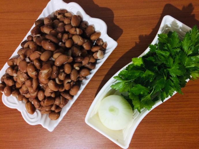 Soğuk Salataların Vazgeçilmezi “Barbunya Salatası” Tarifi!