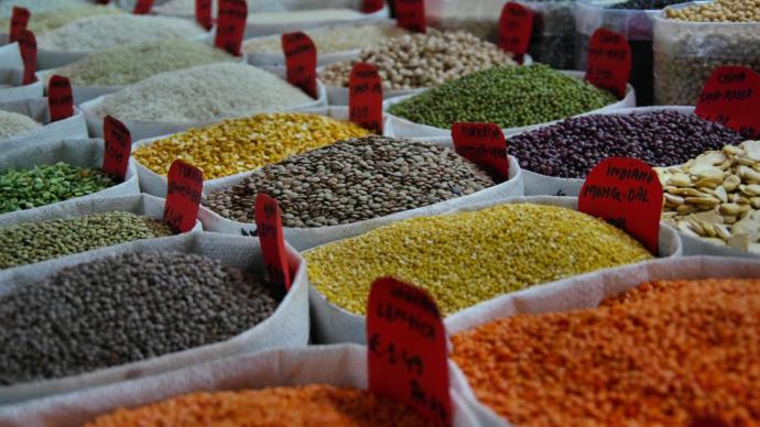 Hamilelik Döneminde Sağlıklı Beslenmek: Neyi Ne Kadar Tüketmelisiniz?