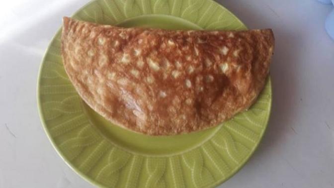 Arası Peynirli, Salamlı Omlet Kapama Nasıl Yapılır?