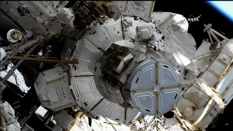 ‘NASA Aşkına!’ 197 Günlük Uzay İstasyonu Görevini Başarıyla Tamamlayan Astronotlar Dünya’ya Geri Döndü