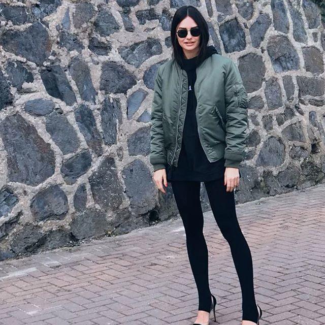 Yasemin Özilhan Bunu Kendine Neden Yaptın?