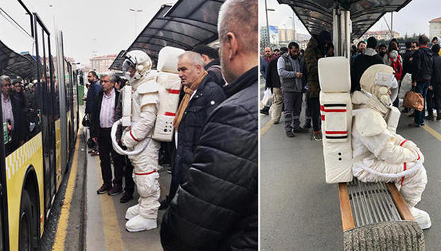 Metrobüste Astronot!