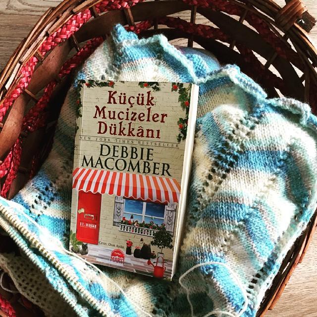 Sevgililer Günü'nde Sevgilisine Aşk Romanı Hediye Edip Kalbinden Vurmak İsteyenler İçin Kitap Önerilerim