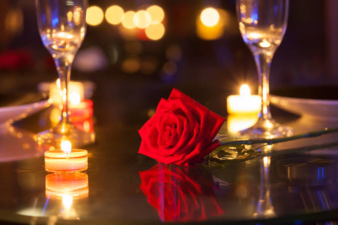 Kutlamayı Evde Yapacaklara Romantik ve En Uygun Seçenek